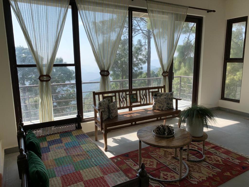 Blusalzz Escapade Resort Lansdowne Esterno foto
